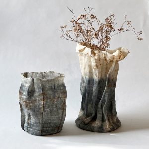 וואזות מפוסלות | Sculptured Soft Vases